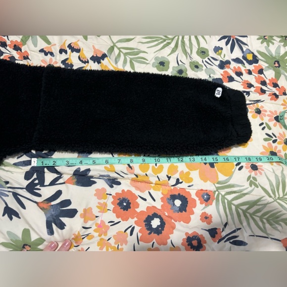 Super Cozy Abercrombie Teddy Zip Up Small - Picture 11 of 16